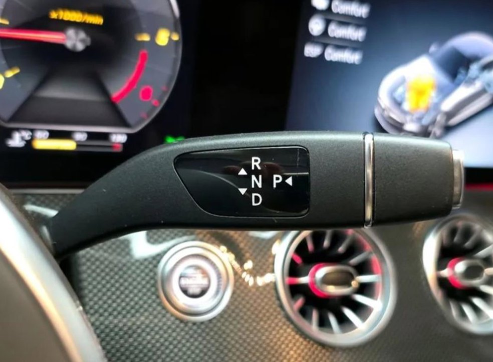 벤츠 CLS 클래스 CLS 300d AMG Line 사진 9