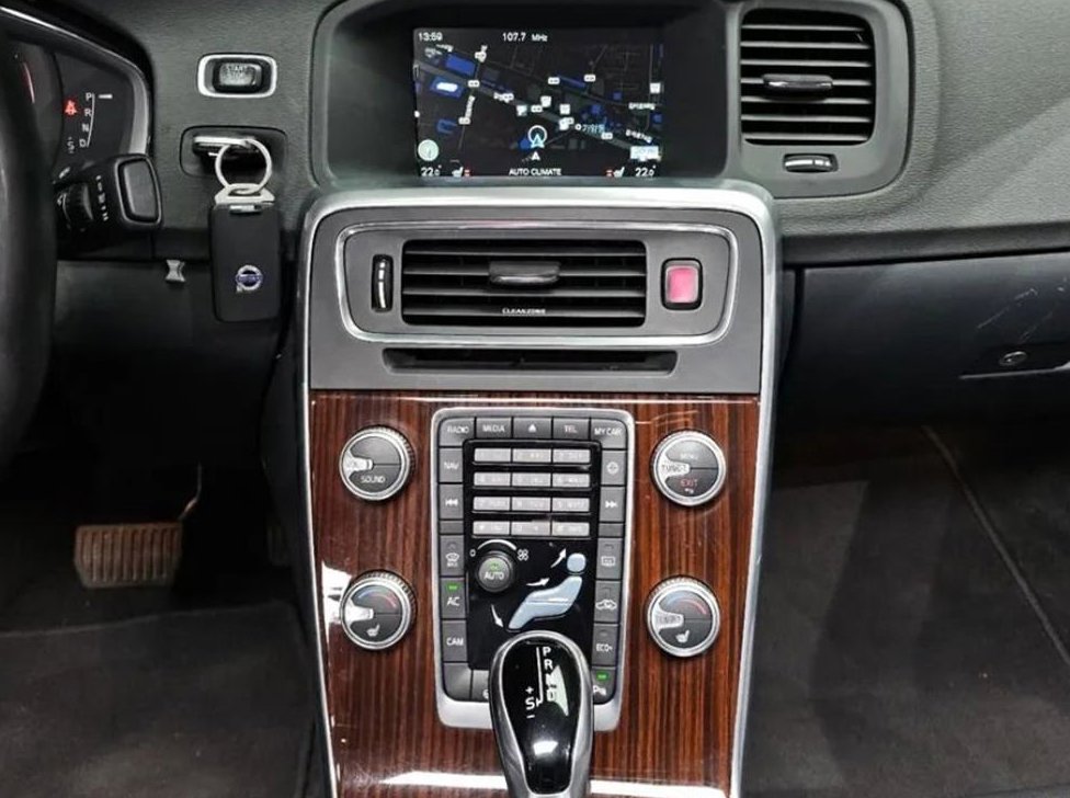 볼보 S60 D4 사진 14