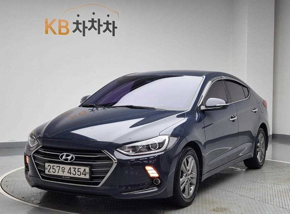 현대 아반떼 1.6 GDI 모던