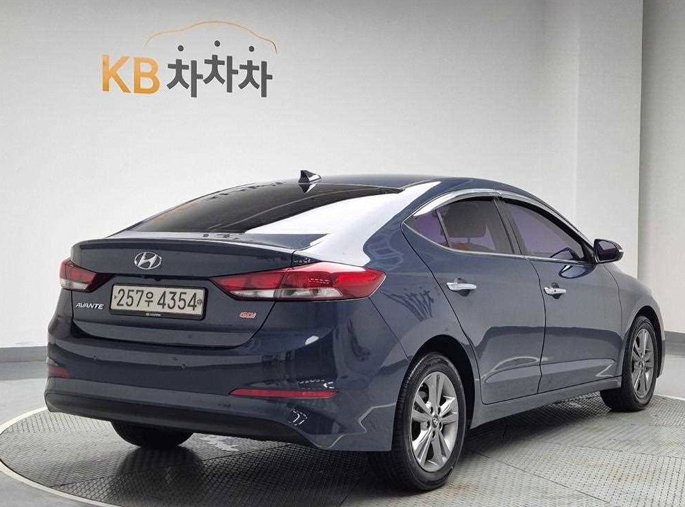 현대 아반떼 1.6 GDI 모던 사진 4