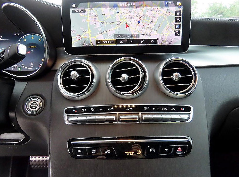 벤츠 GLC 클래스 GLC 300 4MATIC 쿠페 사진 13