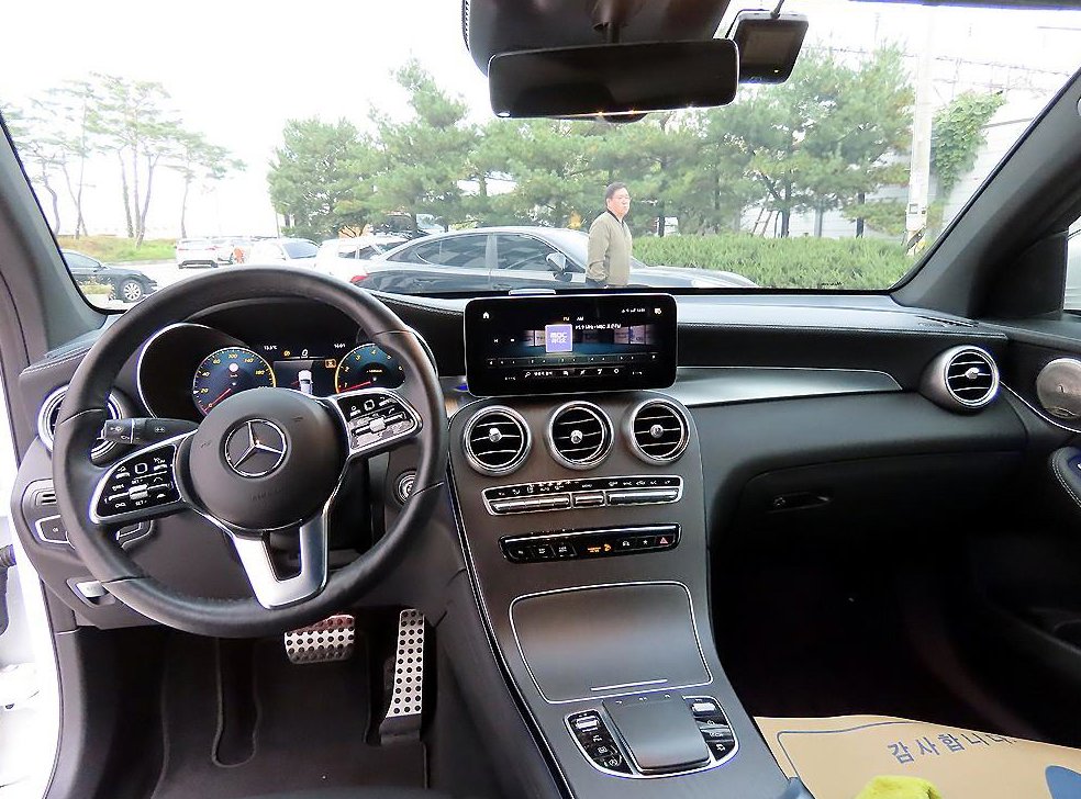 벤츠 GLC 클래스 GLC 300 4MATIC 쿠페 사진 7