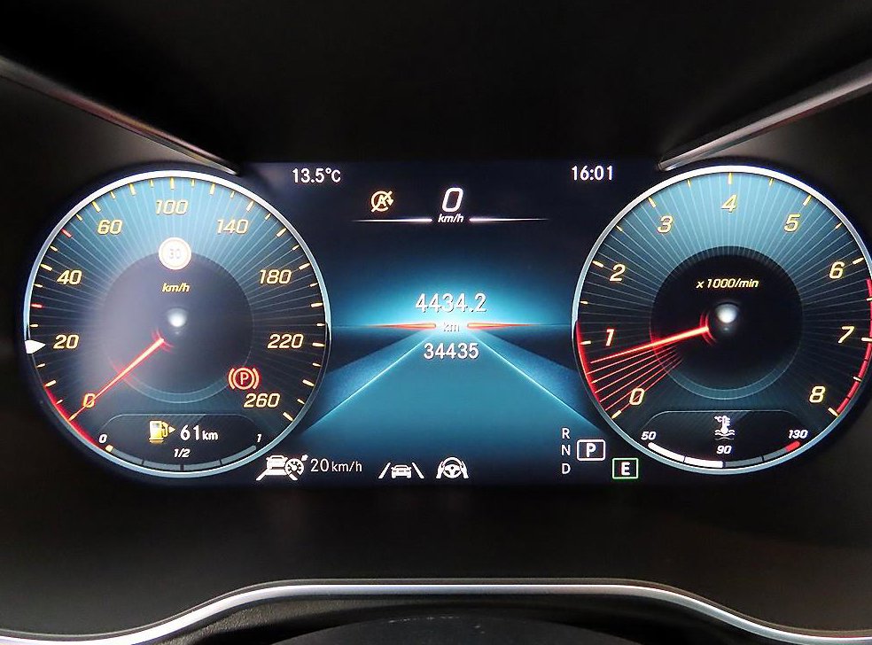벤츠 GLC 클래스 GLC 300 4MATIC 쿠페 사진 9