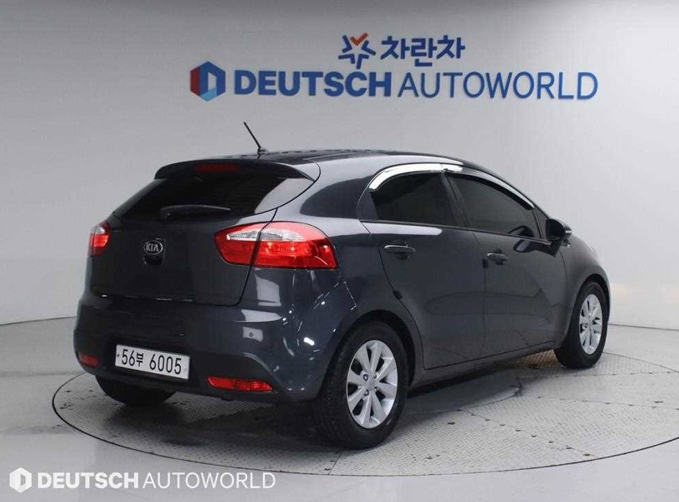 기아 프라이드 1.4 디젤 해치백 사진 2