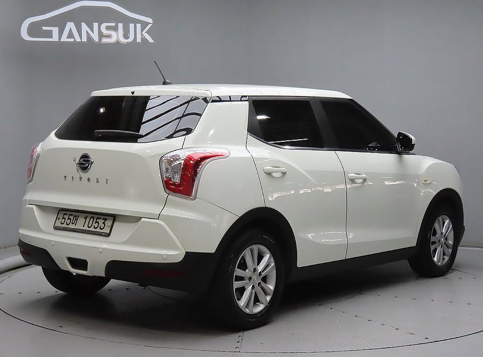 KG모빌리티(쌍용)  티볼리 가솔린 2WD 1.6 TX 사진 4