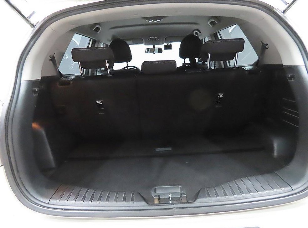 KG모빌리티(쌍용)  티볼리 가솔린 2WD 1.6 TX 사진 8