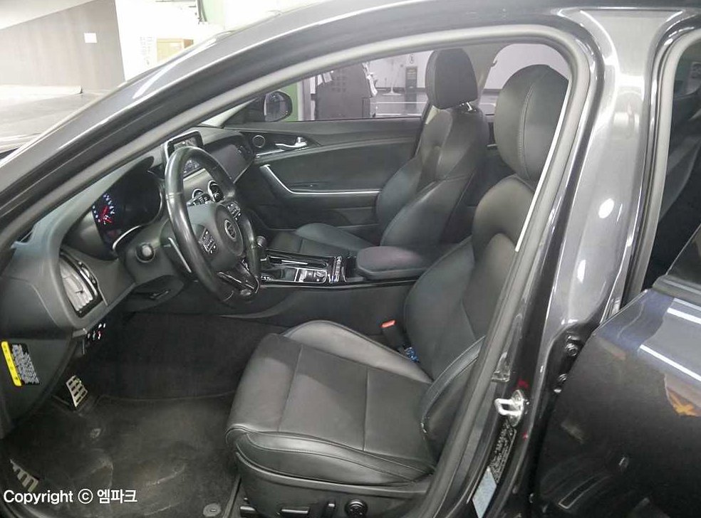 기아 스팅어 가솔린 2.0 터보 AWD 사진 10