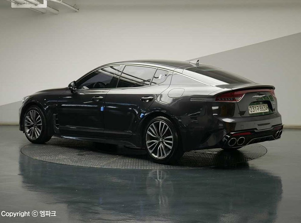 기아 스팅어 가솔린 2.0 터보 AWD 사진 2