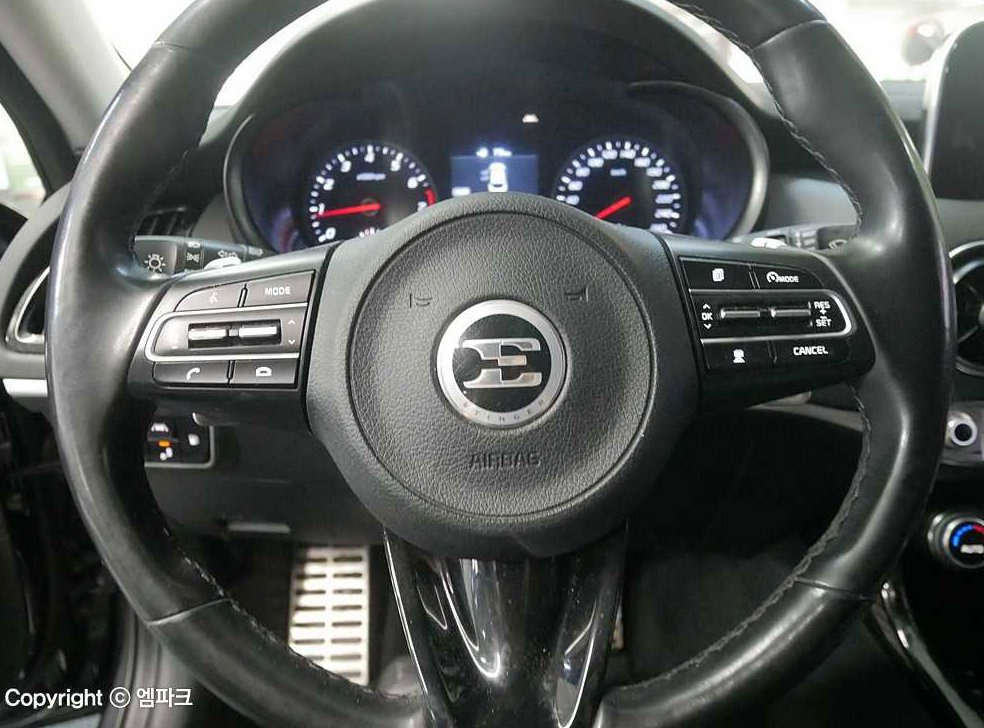 기아 스팅어 가솔린 2.0 터보 AWD 사진 8
