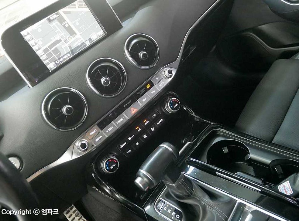 기아 스팅어 가솔린 2.0 터보 AWD 사진 9