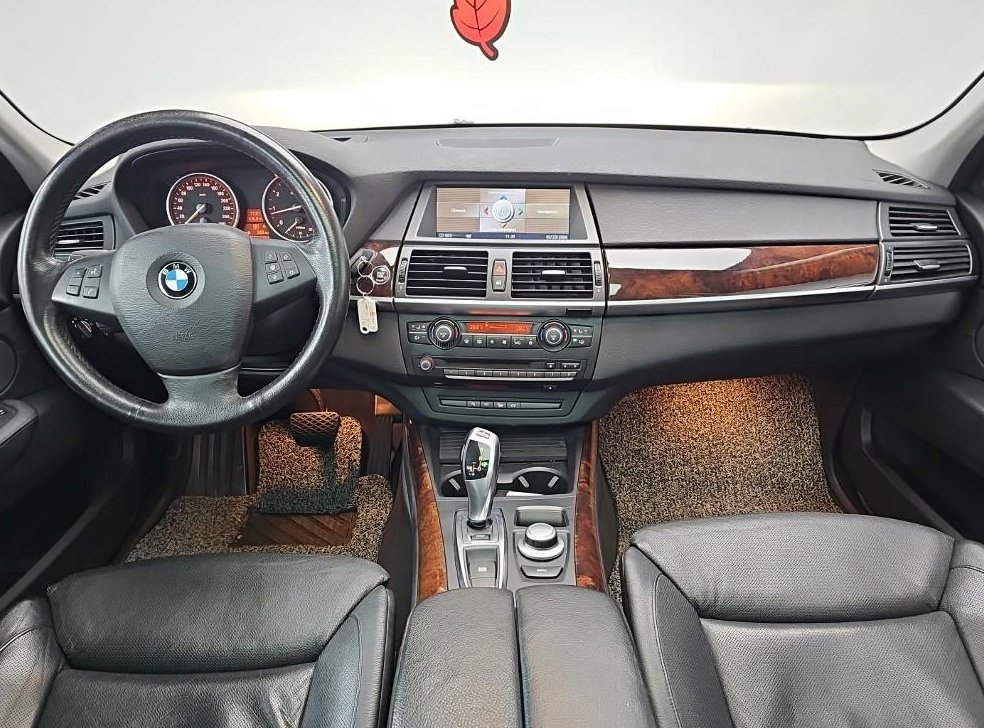 BMW X5 xDrive 48i 사진 10
