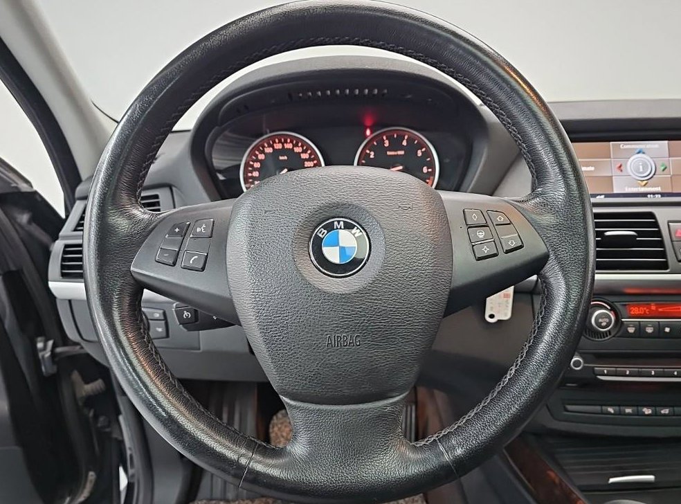 BMW X5 xDrive 48i 사진 11