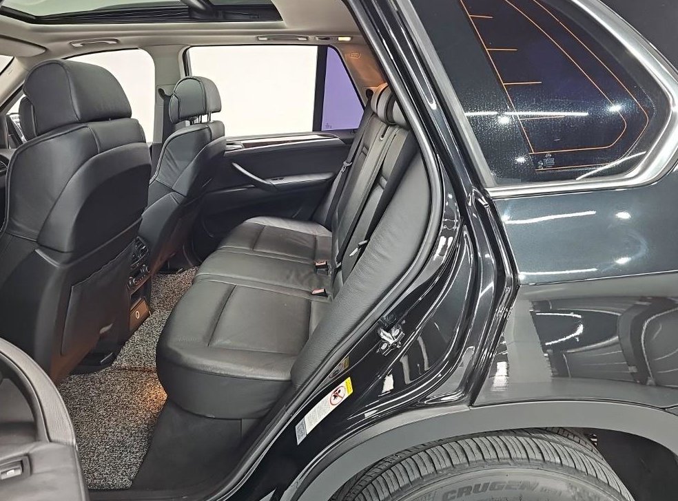 BMW X5 xDrive 48i 사진 12