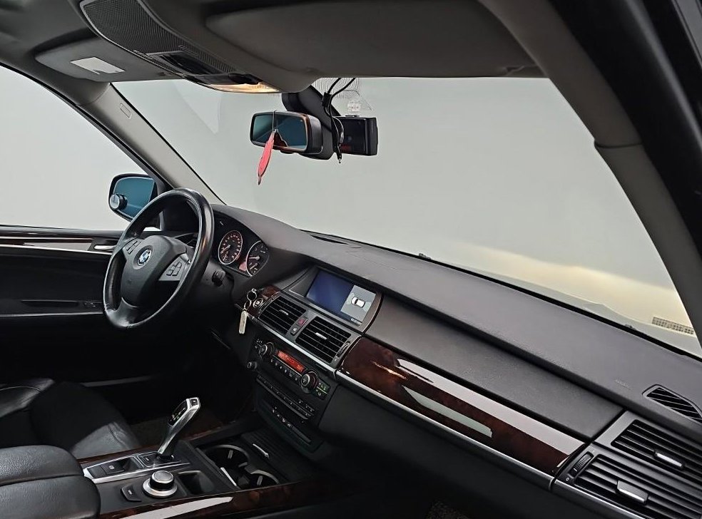 BMW X5 xDrive 48i 사진 15