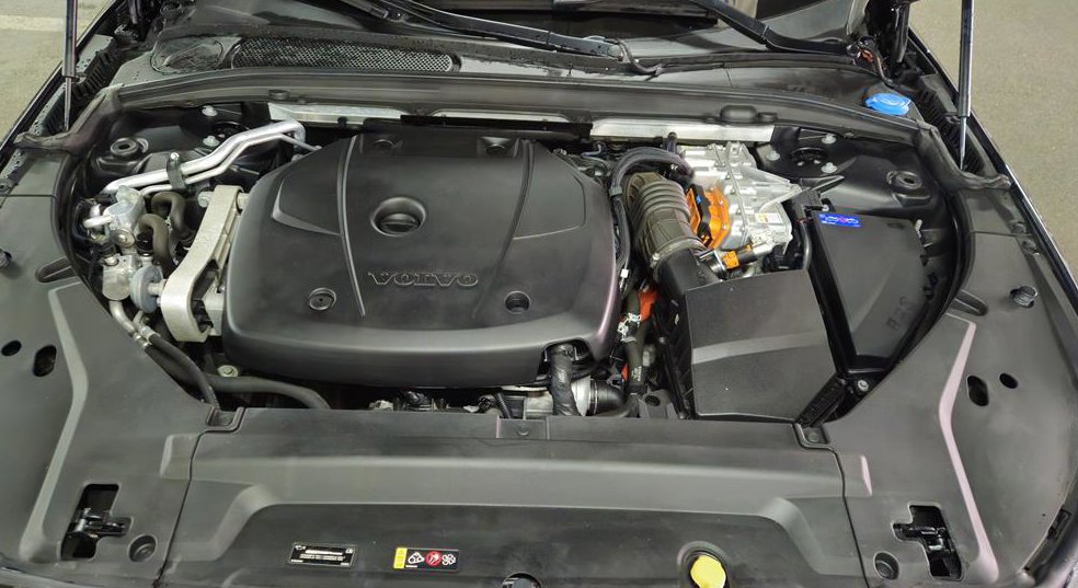 볼보 S90 T8 AWD 엑설런스 사진 17
