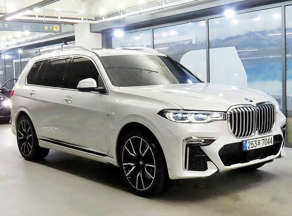 BMW X7 xDrive 40i M 스포츠