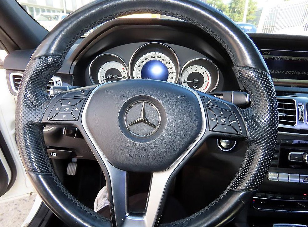벤츠 E 클래스 E250 CDI 4MATIC 사진 8