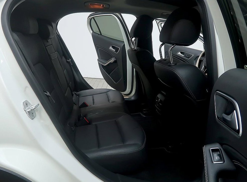 벤츠 GLA 클래스 GLA200 CDI 4MATIC 사진 12
