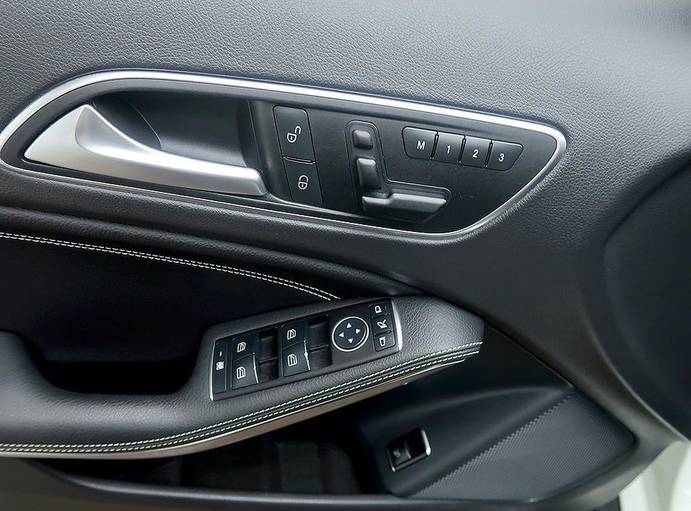 벤츠 GLA 클래스 GLA200 CDI 4MATIC 사진 16