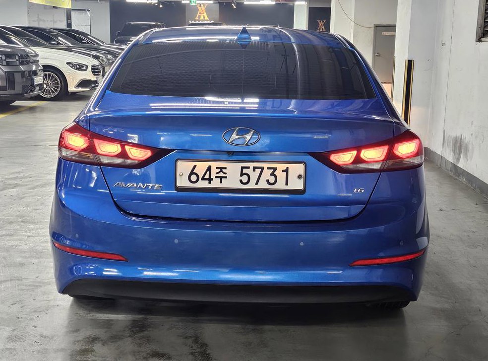 현대 아반떼 1.6 GDI 밸류 플러스 사진 4