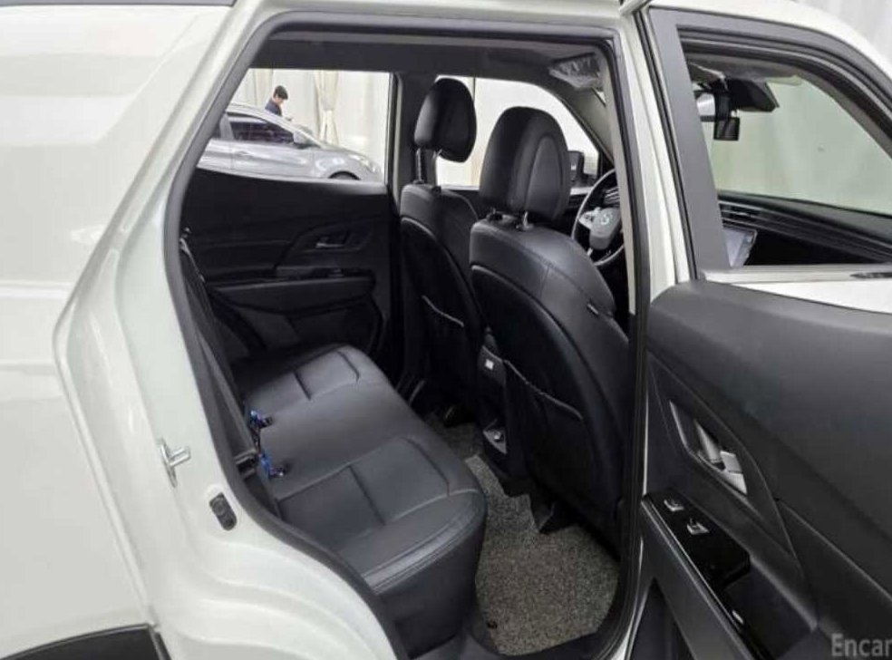KG모빌리티(쌍용)  코란도 2WD 가솔린 1.5 C5 플러스 사진 11