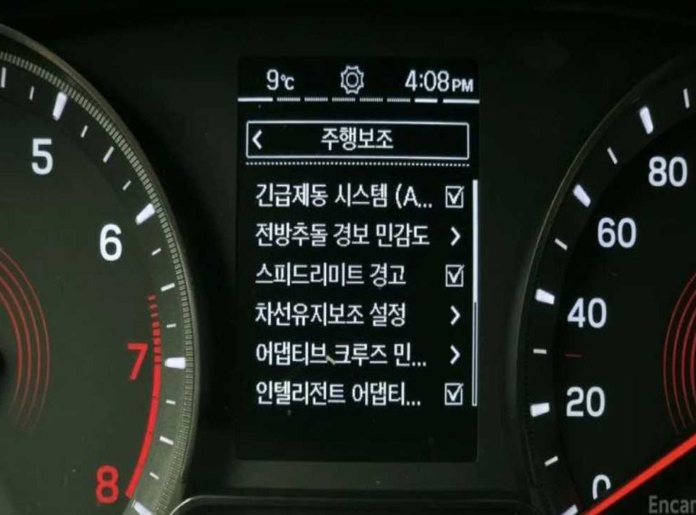 KG모빌리티(쌍용)  코란도 2WD 가솔린 1.5 C5 플러스 사진 14