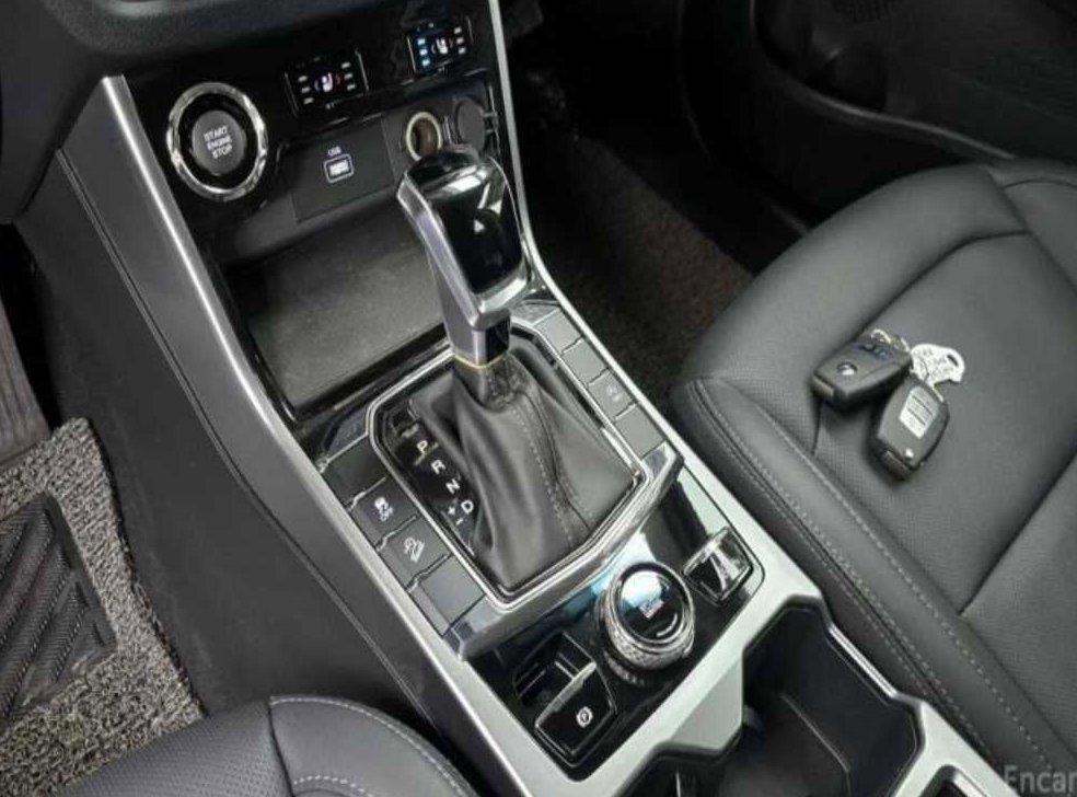 KG모빌리티(쌍용)  코란도 2WD 가솔린 1.5 C5 플러스 사진 15