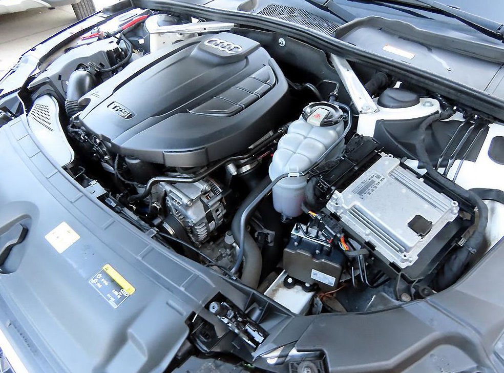 아우디 A4 40 TFSI 프리미엄 사진 19