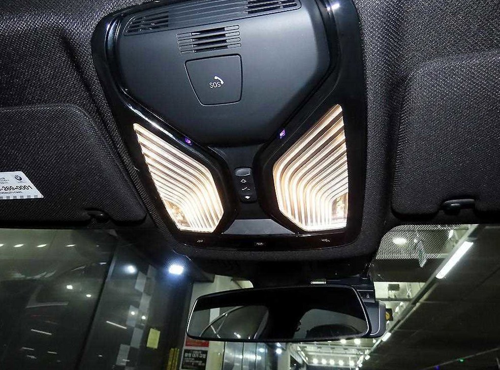BMW 5시리즈 520i M 스포츠 사진 14