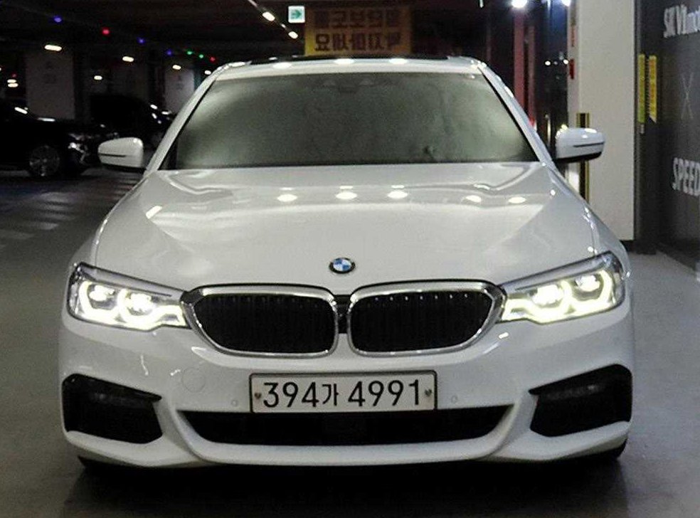 BMW 5시리즈 520i M 스포츠 사진 2