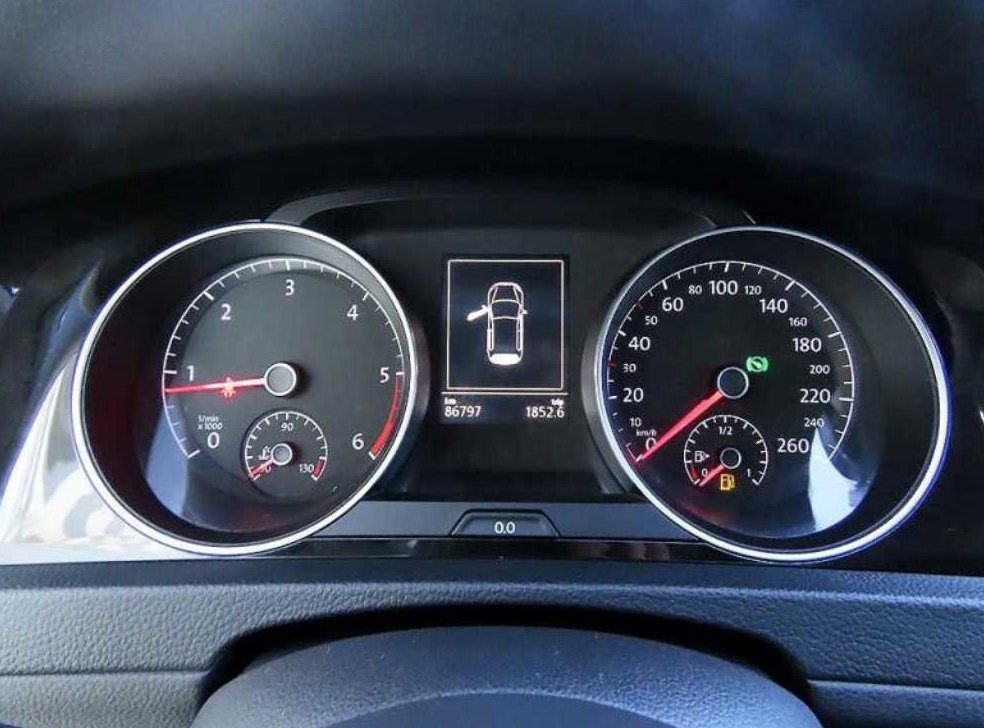 폭스바겐 골프 1.6 TDI 사진 9