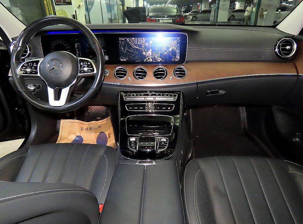 벤츠 E 클래스 E300e 익스클루시브 사진 10