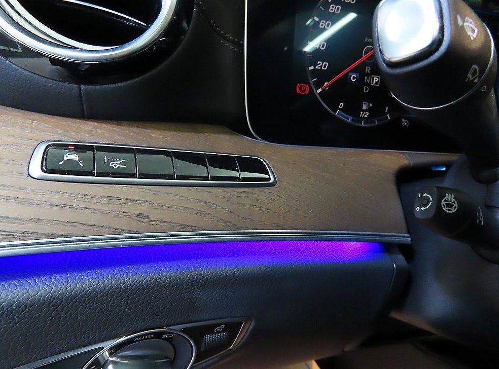 벤츠 E 클래스 E300e 익스클루시브 사진 15