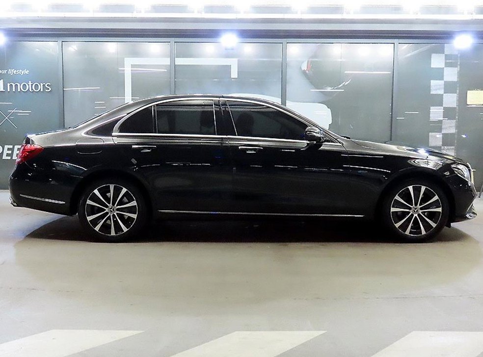 벤츠 E 클래스 E300e 익스클루시브 사진 3