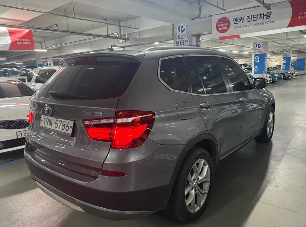 BMW X3 xDrive 28i 사진 2
