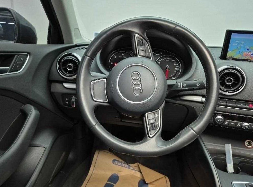 아우디 A3 35 TDI 다이나믹 사진 9