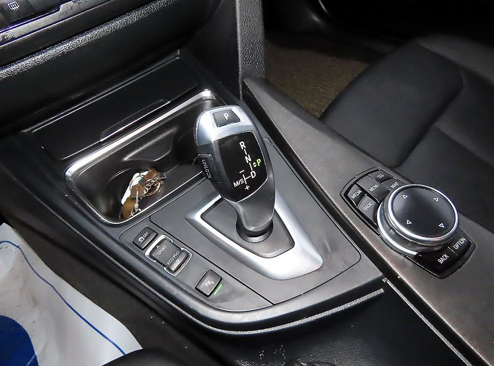 BMW 3시리즈 320d xDrive 사진 10
