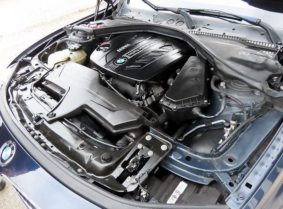 BMW 3시리즈 320d xDrive 사진 18
