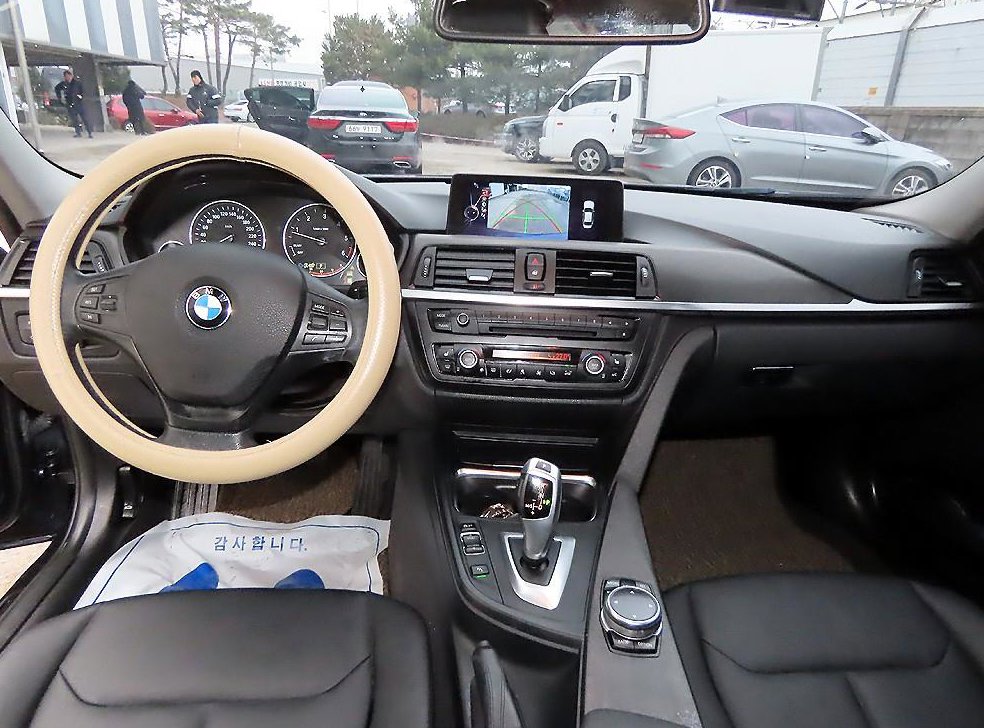 BMW 3시리즈 320d xDrive 사진 7