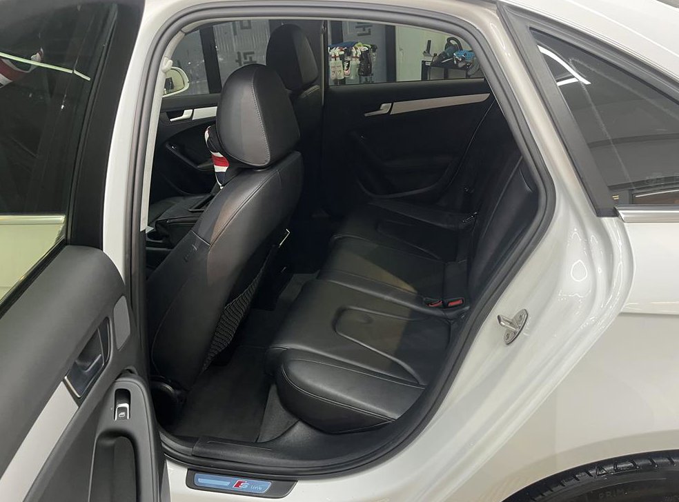아우디 A4 35 TDI 콰트로 사진 10