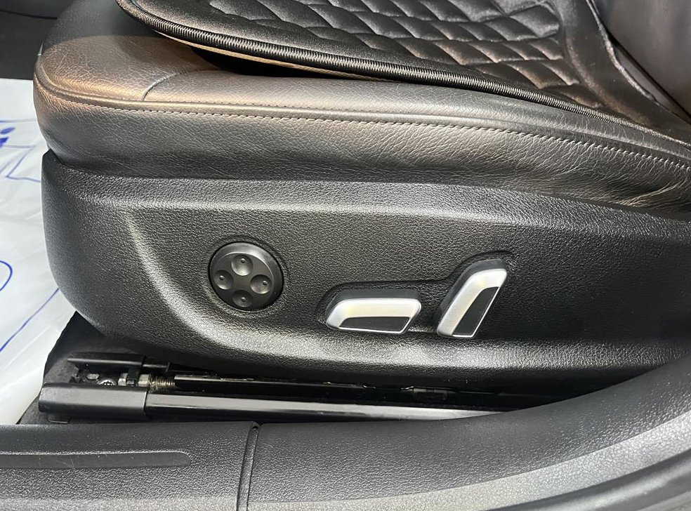 아우디 A4 35 TDI 콰트로 사진 12