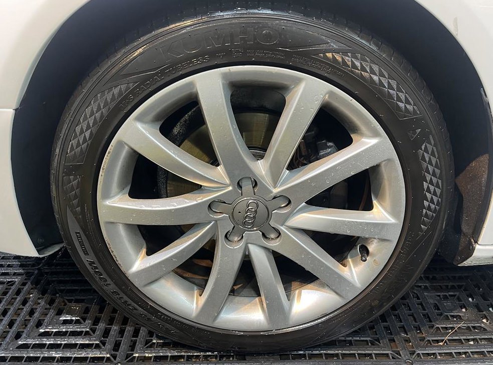 아우디 A4 35 TDI 콰트로 사진 19