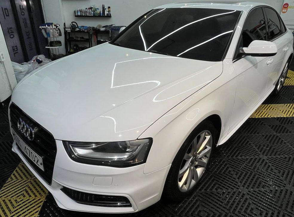 아우디 A4 35 TDI 콰트로 사진 2