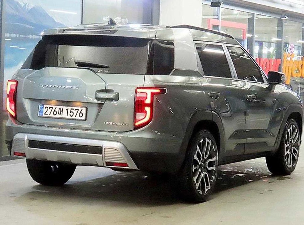 KG모빌리티(쌍용)  토레스 1.5 GDI-T 4WD 사진 4