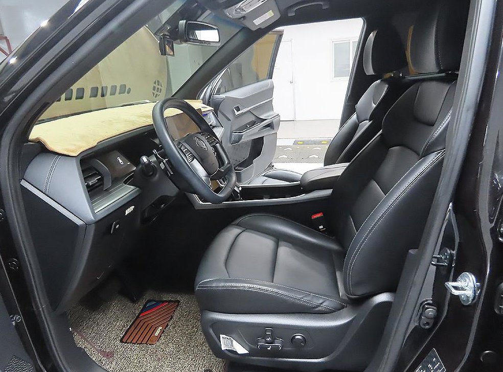 KG모빌리티(쌍용)  토레스 1.5 GDI-T 2WD 사진 13