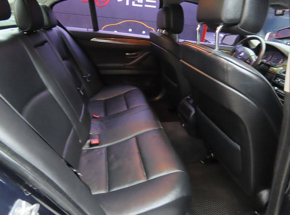BMW 5시리즈 523i 사진 6