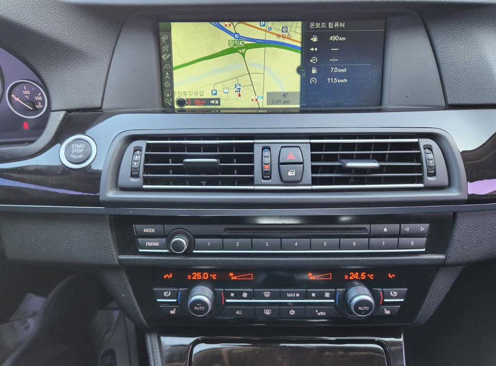 BMW 5시리즈 520d 사진 15