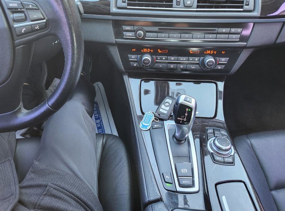 BMW 5시리즈 520d 사진 17