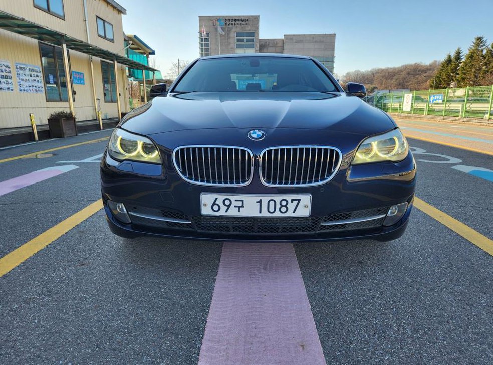 BMW 5시리즈 520d 사진 2