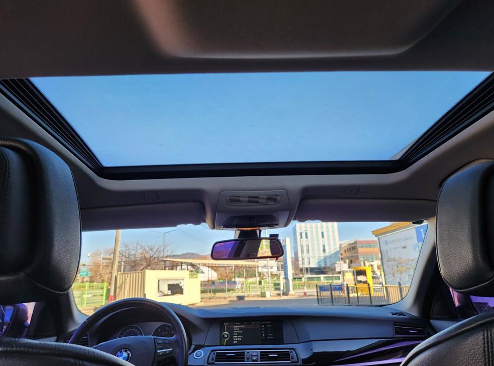 BMW 5시리즈 520d 사진 8